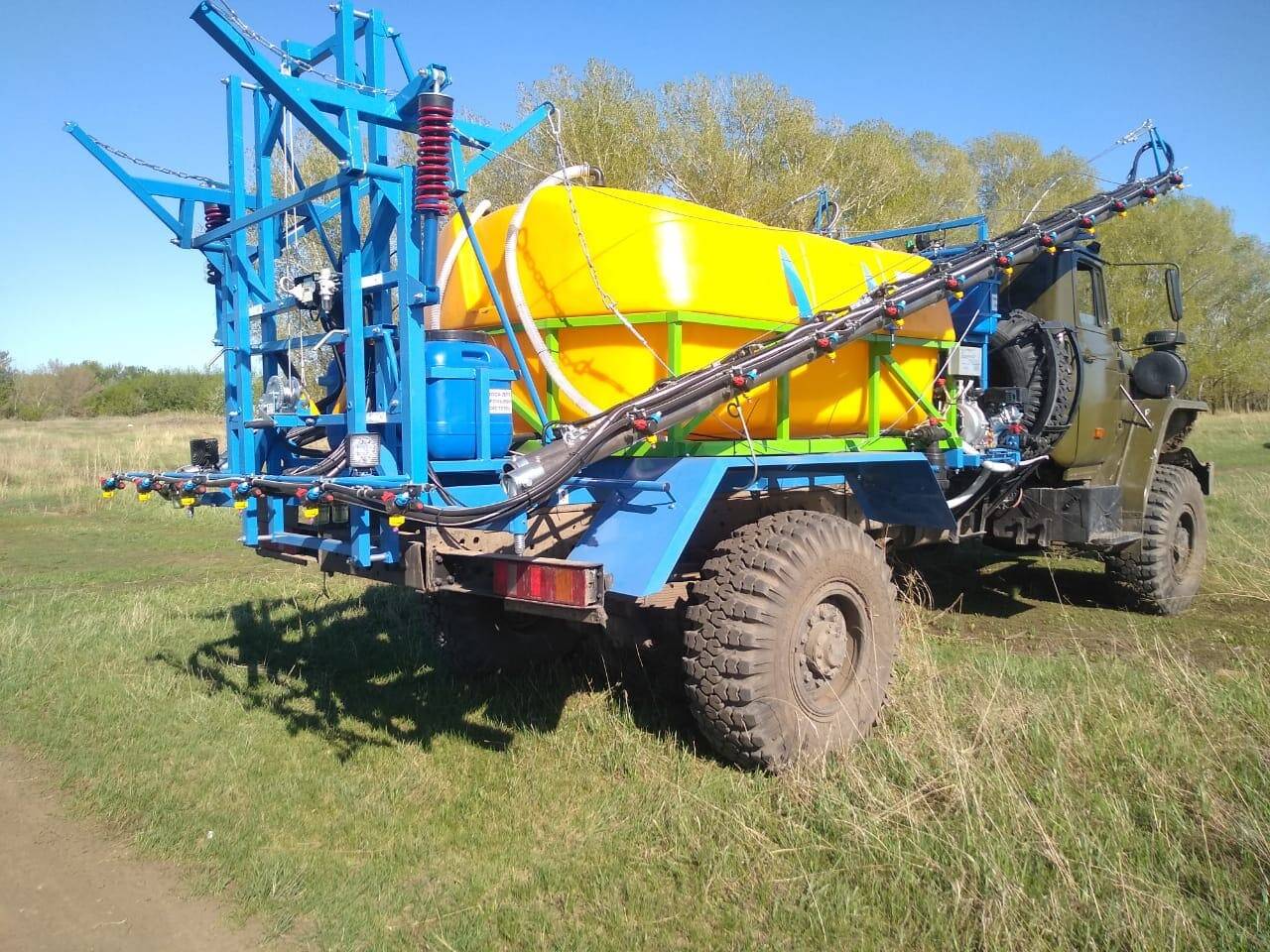 Опрыскиватель Муссон 3000 в Барнауле фото 2 Транспорт Барнаул Опрыскиватель Муссон 3000 в Барнауле фото 2 Транспорт Барнаул