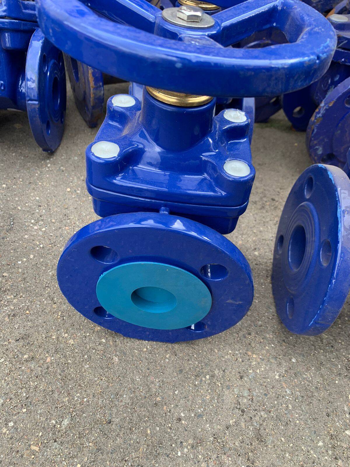 Продам задвижки и Фильтры-грязевики  в Москве фото 3 Услуги Москва