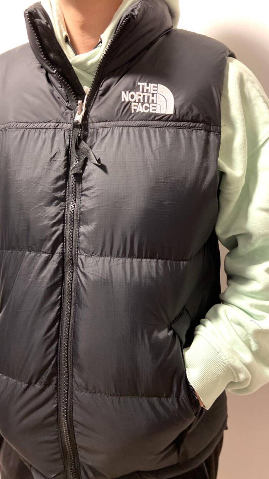 Жилетка новая The North Face в Волгограде фото 2 Личные вещи Волгоград Жилетка новая The North Face в Волгограде фото 2 Личные вещи Волгоград