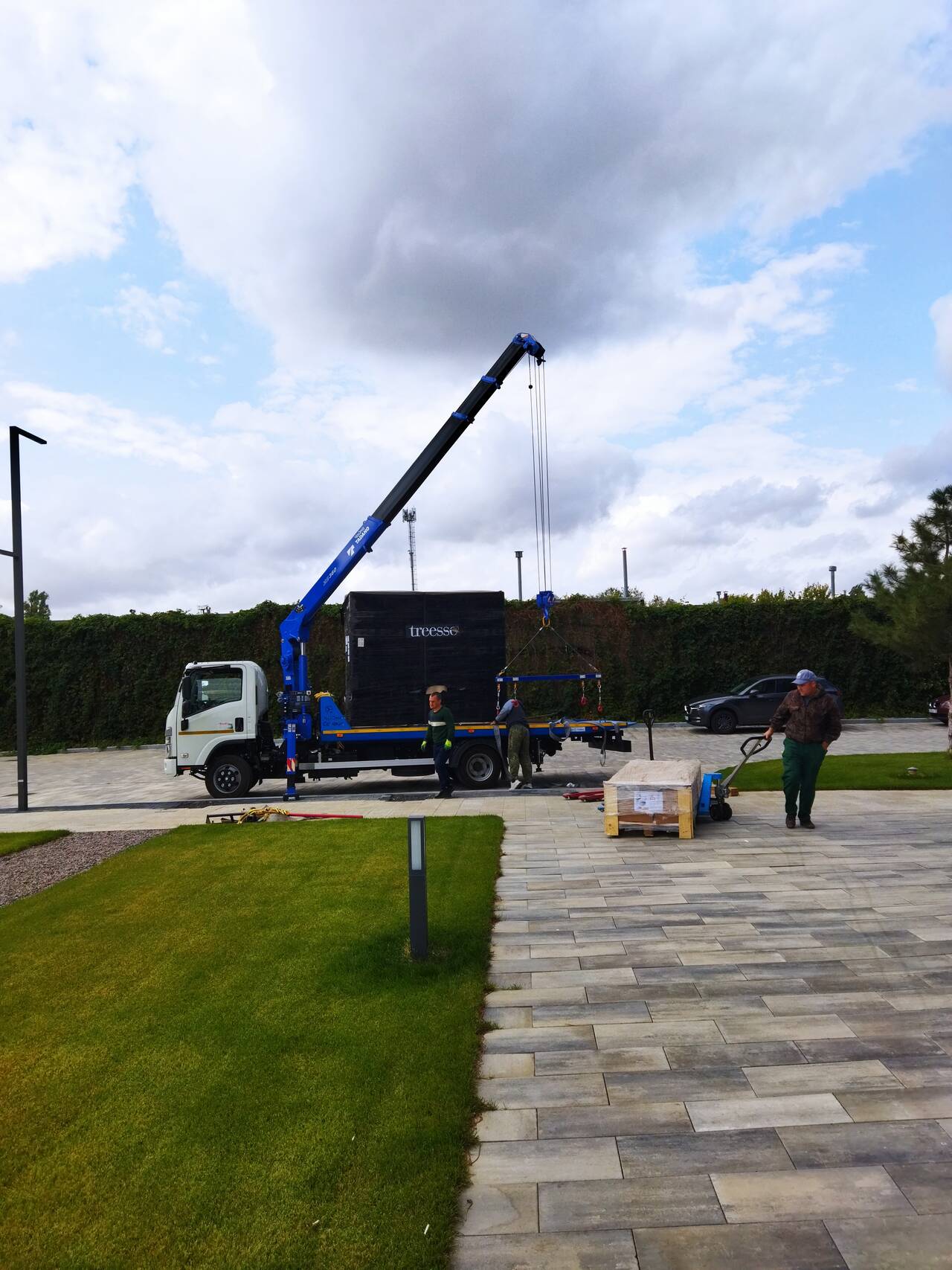 Манипулятор. Эвакуатор. Гидроборт. Грузчики в Волгограде фото 3 Услуги Волгоград