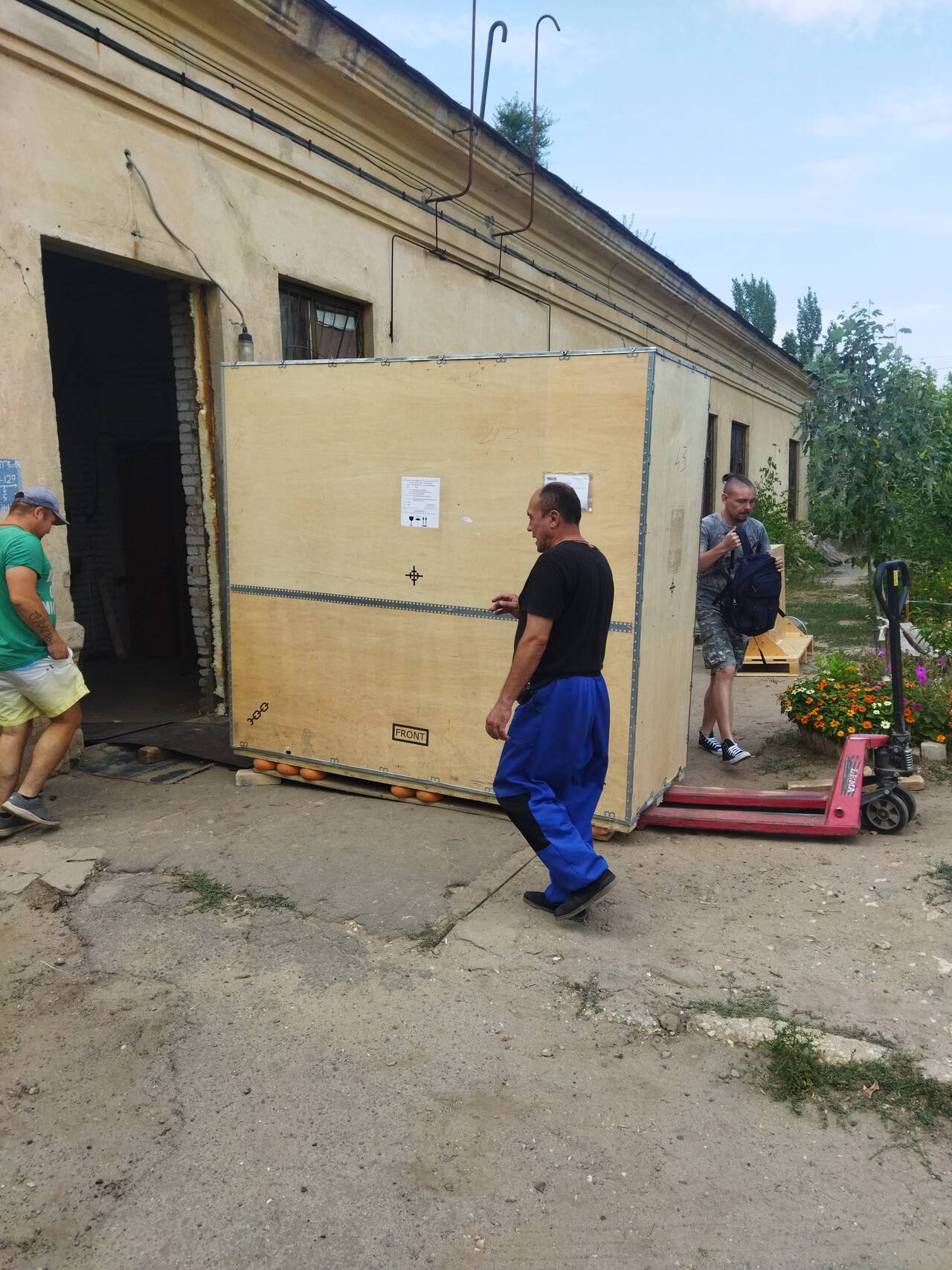 Транспорт с гидробортом, грузчики, такелаж в Волгограде фото 7 Услуги Волгоград