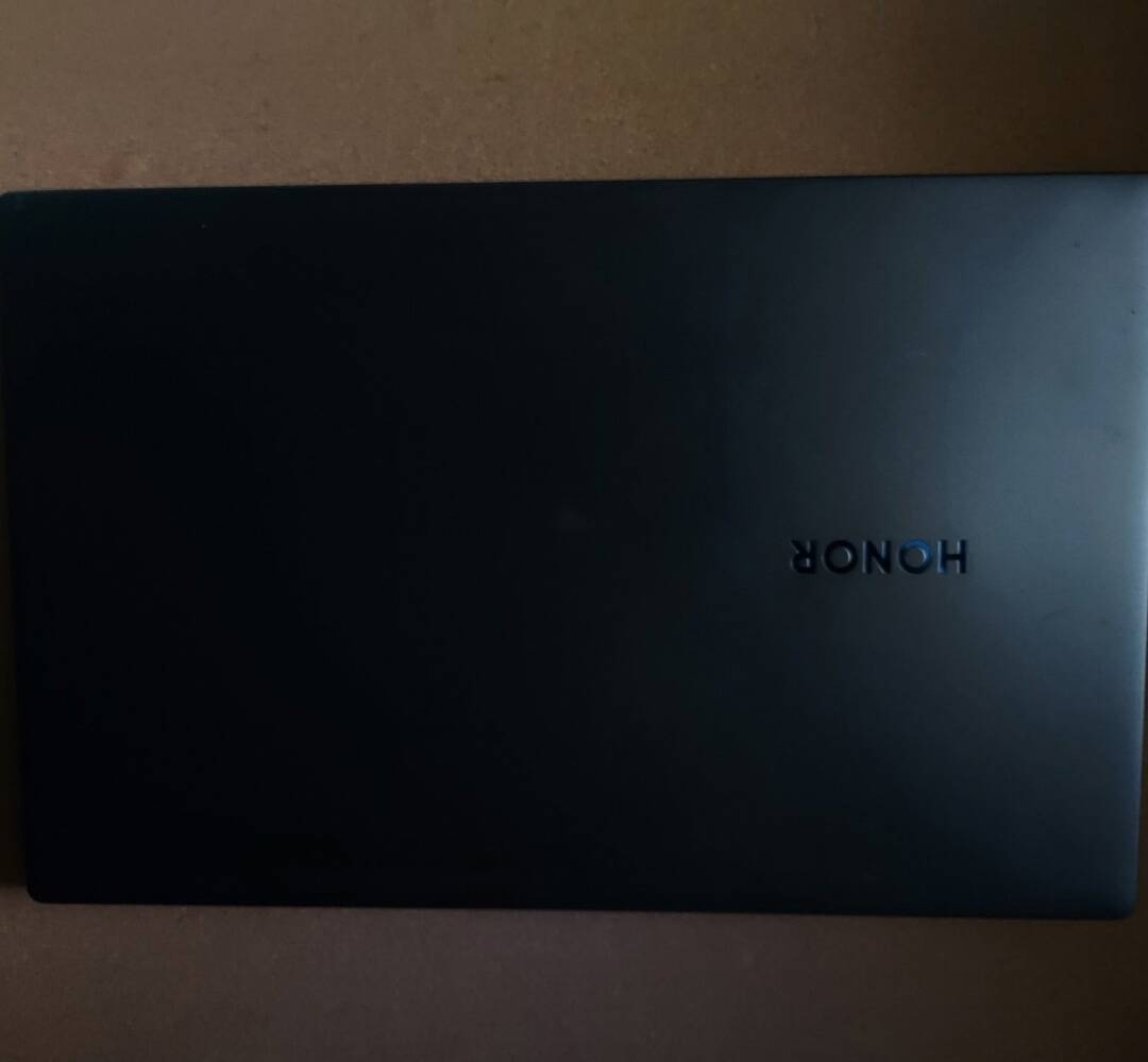 Honor MagicBook в Раменском фото 2 Бытовая электроника Раменское